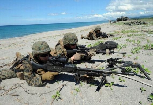 菲律賓軍隊與美軍協同軍事演習