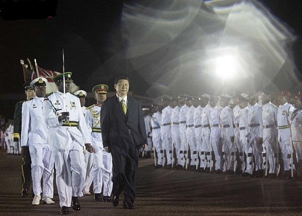 5月31日,習近平抵達西班牙港開始對特立尼達和多巴哥進行國事訪問