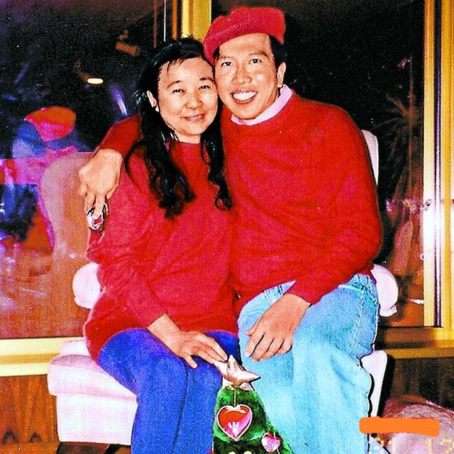 龔如心病重留院期間,陳振聰被指到醫院為其按摩。