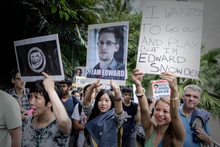 30615HK_Snowden1.jpg