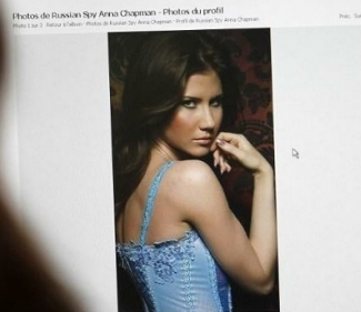 俄羅斯前美女間諜查普曼在社交網向斯諾登大膽「求婚」。圖為網上流傳的查普曼照片。