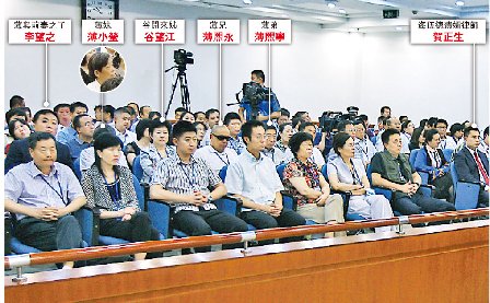 昨日有110人旁聽了薄熙來的庭審,包括薄家的5名家屬,以及海伍德遺孀的律師賀正生,還有新聞記者和濟南市民。