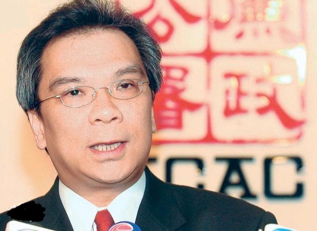 前副廉政專員李銘澤撰文,指特首的道歉論令廉署調查被政治化,令人遺憾。