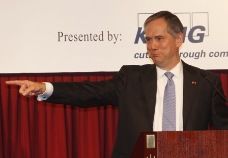 美國總領事夏千福演說