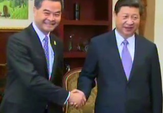 國家主席習近平今早在峇里接見特首梁振英。