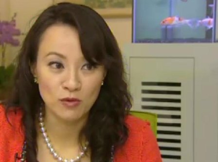 免費電視發牌顧問報告公司總監伍珮瑩表示，如果政府好像發牌事件這樣做事，以後都不想接政府的生意。