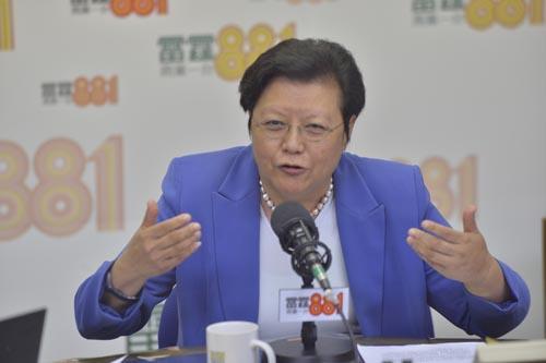 對於特首和問責官員陸續簽名反佔中,全國人大常委范徐麗泰認為無可厚非。