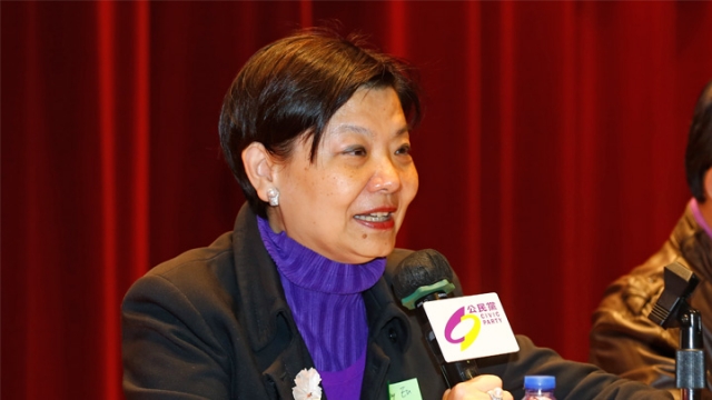 資深大律師余若薇明白一旦被捕,隨時可能要面對刑責和令自己專業資格受影響。