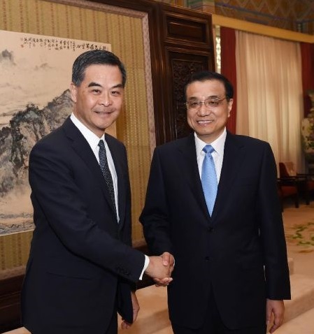 12月26日,國務院總理李克強在北京中南海紫光閣會見來京述職的香港特別行政區行政長官梁振英。