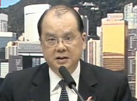 政府向立會提交文件解釋特惠生果金,現正領取高齡津貼長者首年除非主動申報,否則均獲發2200元。