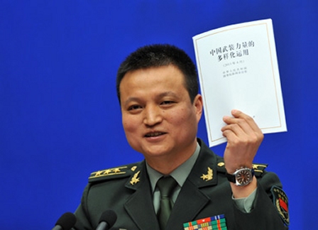 國防部新聞發言人、新聞事務局副局長楊宇軍上校。